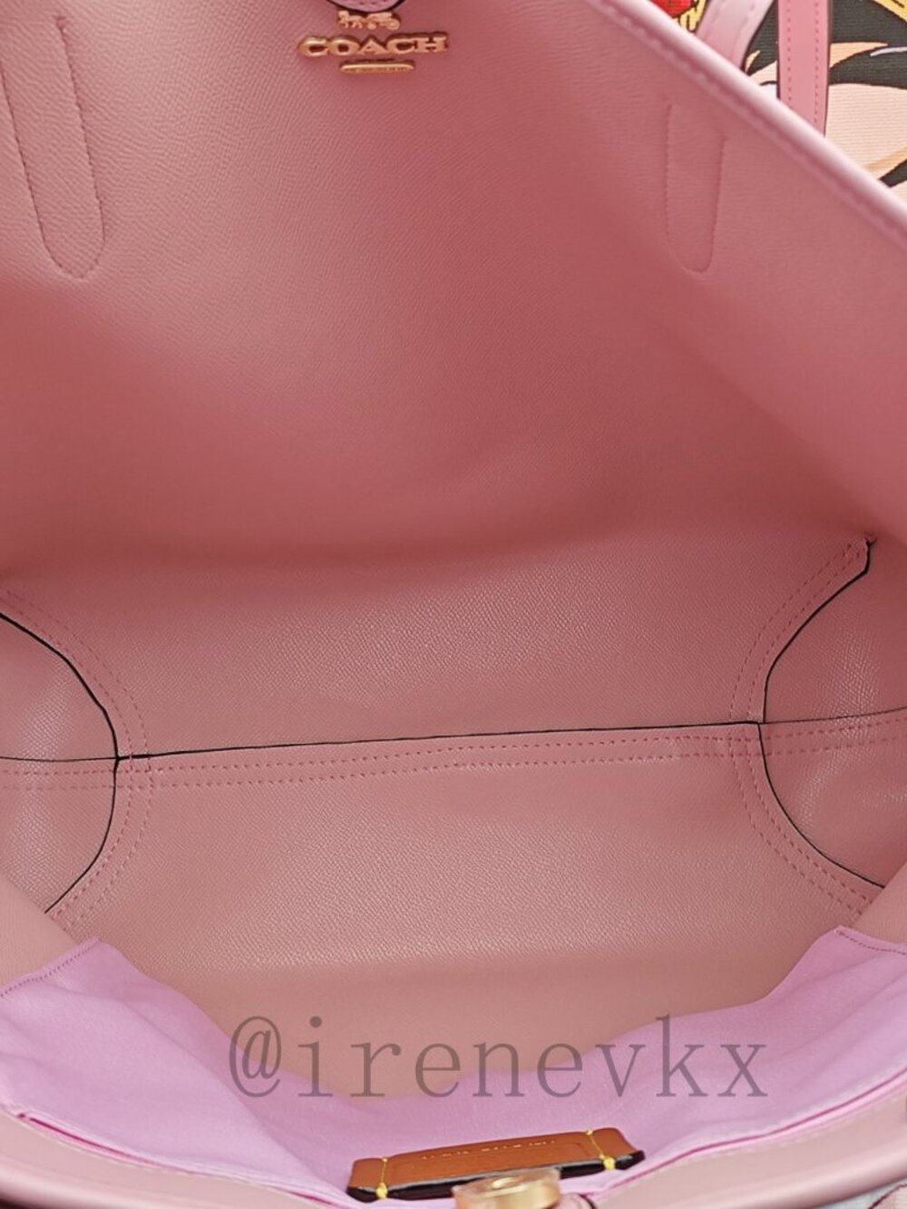Coach City Tote Bag In Signature Canvas in powder pink color - Picture 4 of 6
